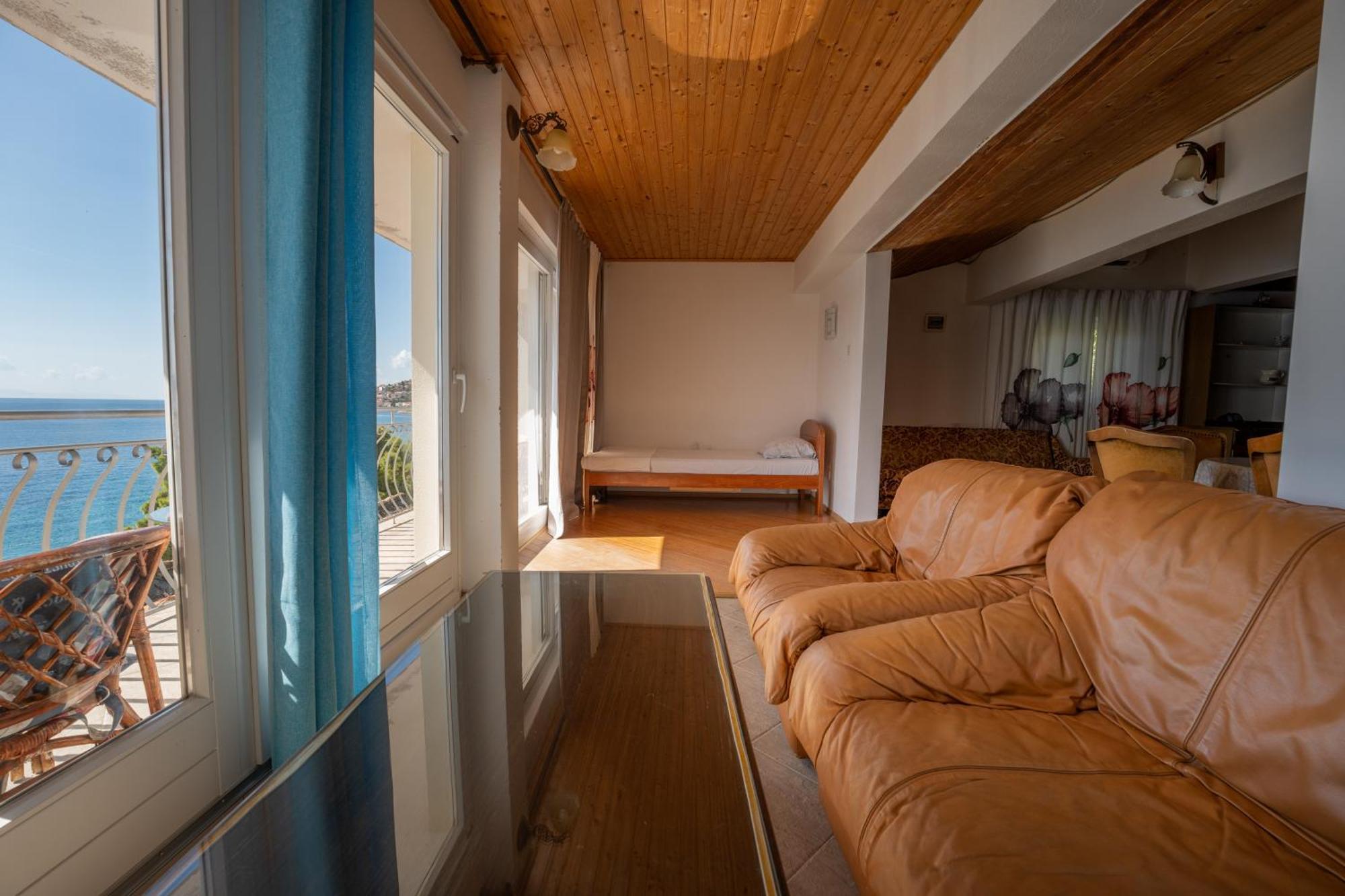 Apartments Maestral Zivogosce Room photo